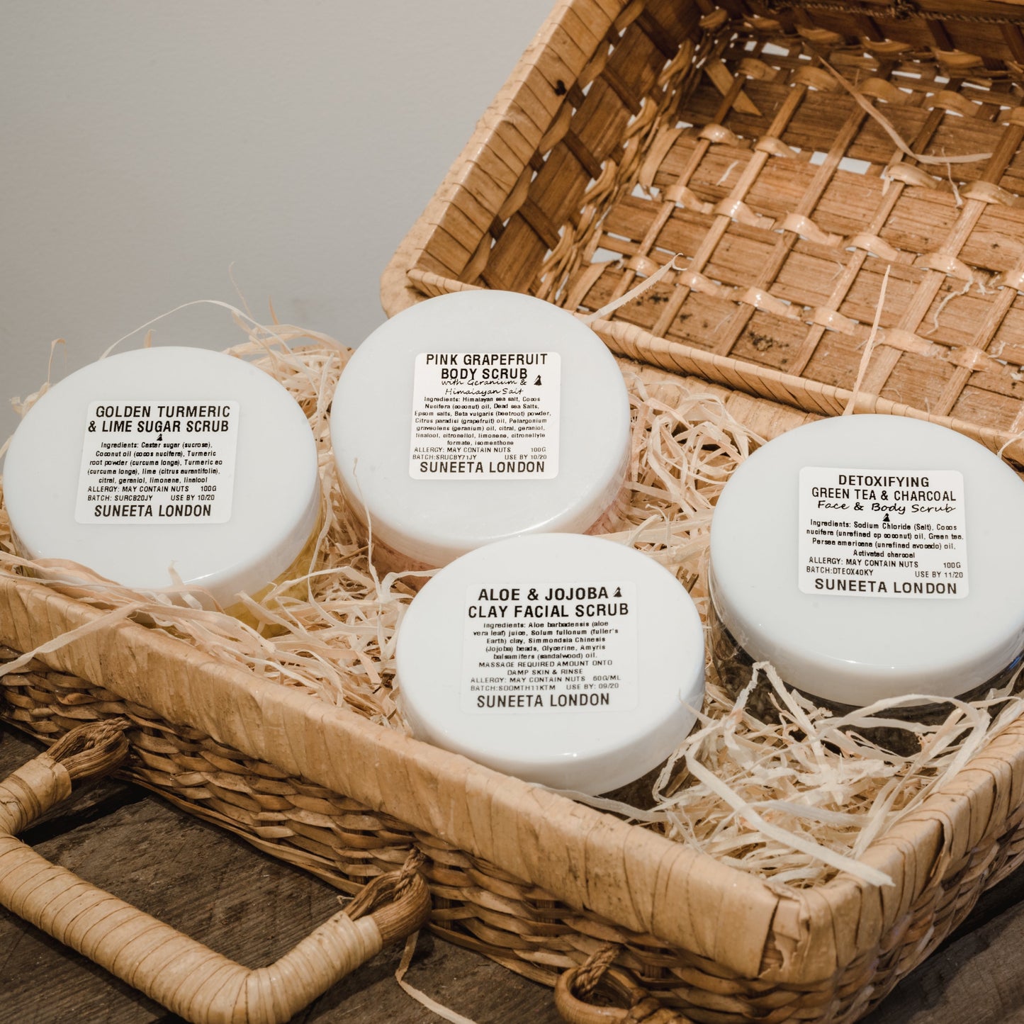 Face & Body Scrub Pack