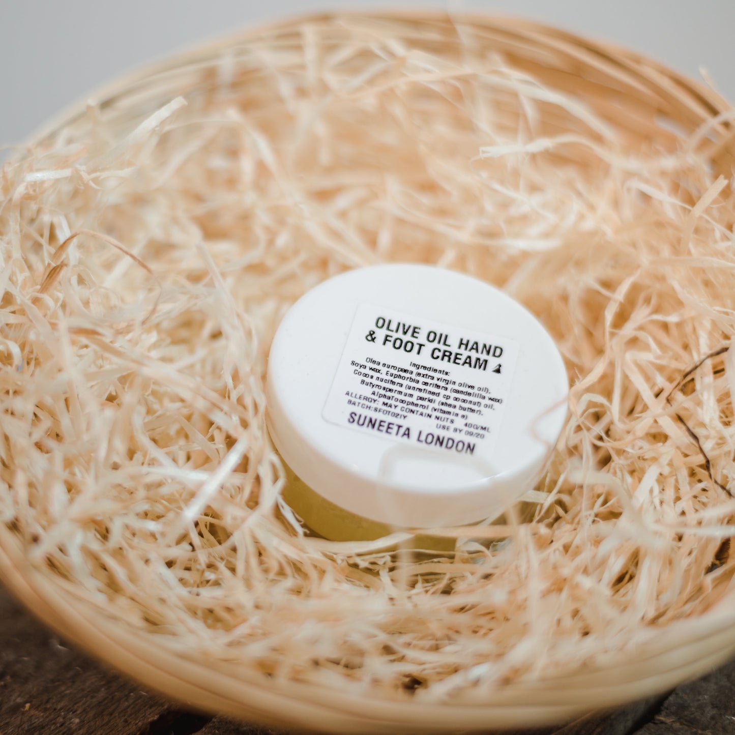 hand cream olive oil cream, olive oil hand cream, cuticle cream, intensive hand cream, foot cream, bamboo glove, cotton gloves, hand treatment foot treatment, dry hands, dry feet, dry heels, suneeta hand cream, suneeta London, suneeta cosmetics, gardeners hands, vegan hand cream, natural hand cream, organic hand cream, hand care, foot care, vegan foot cream, hand salve, hand balm