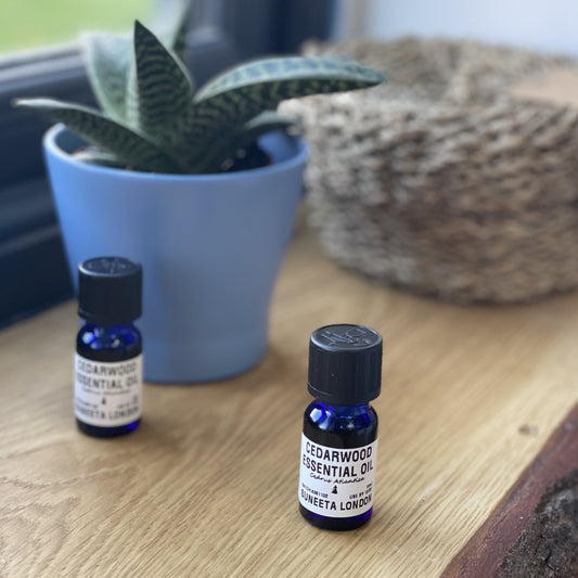 essential oil, suneeta, suneeta London, suneeta cosmetics, cedar wood, cedar wood oil, cedar wood essential oil,