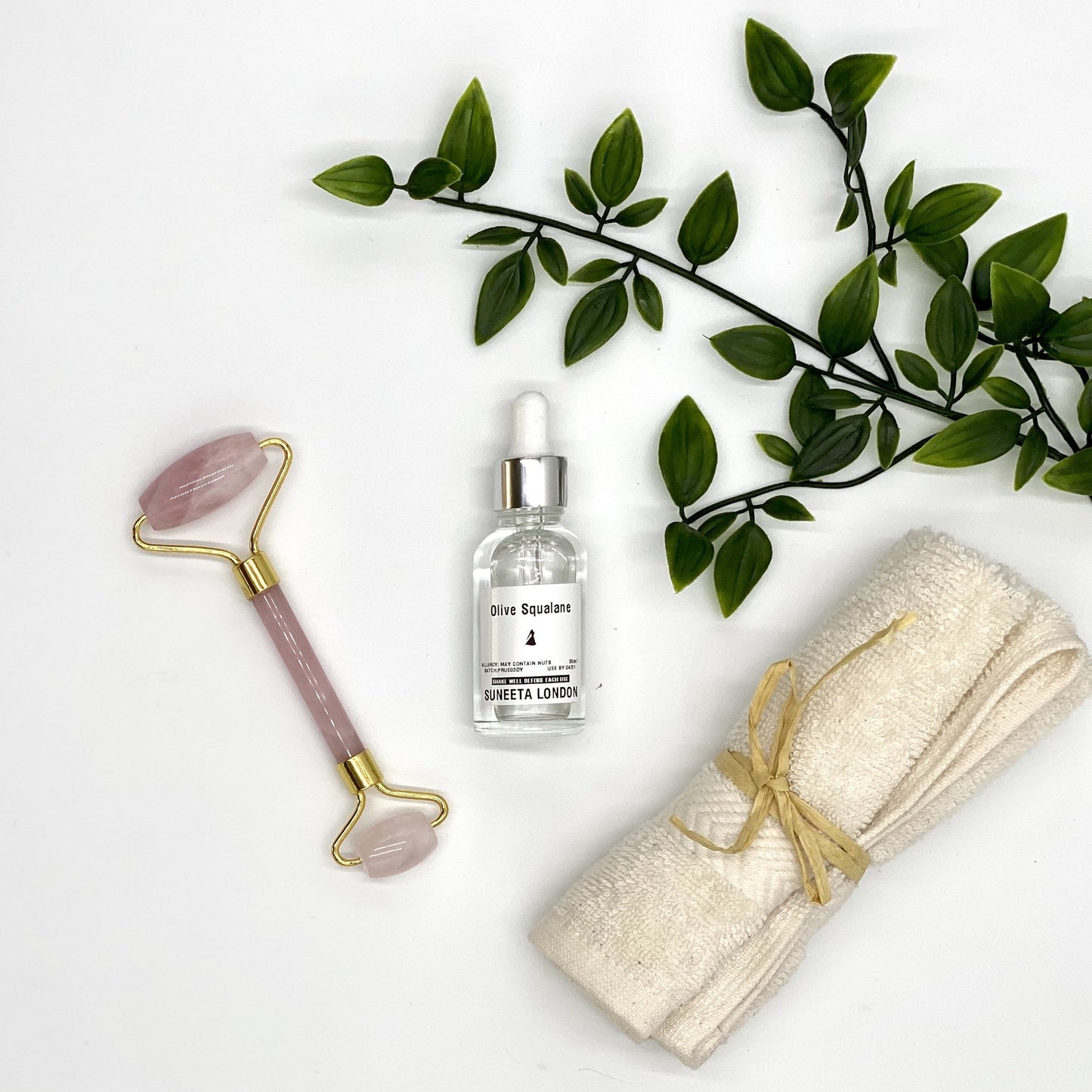 olive squalene jade roller suneeta london