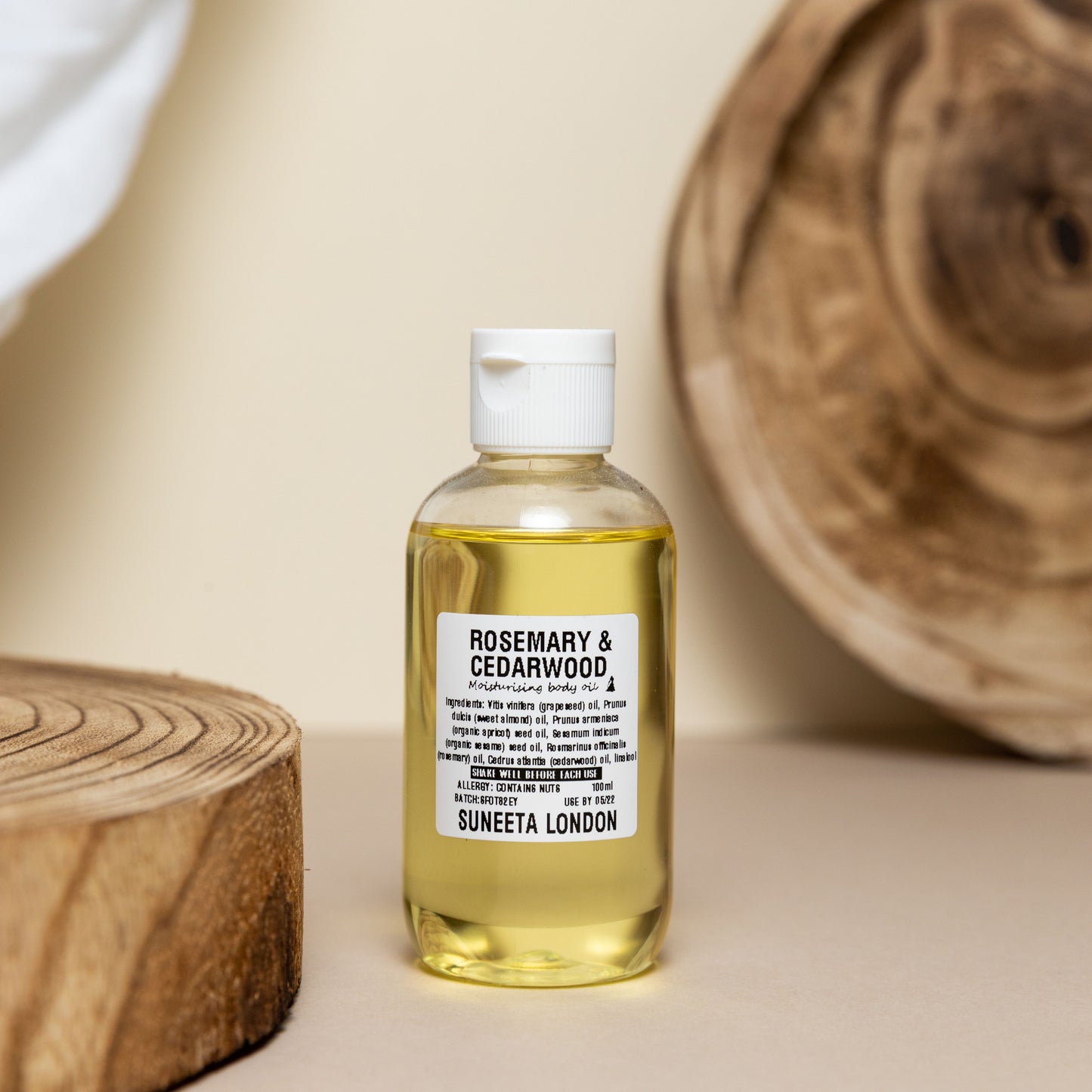 rosemary and cedar wood body oil, body moisturiser, body oil, Suneeta London oil, suneeta london