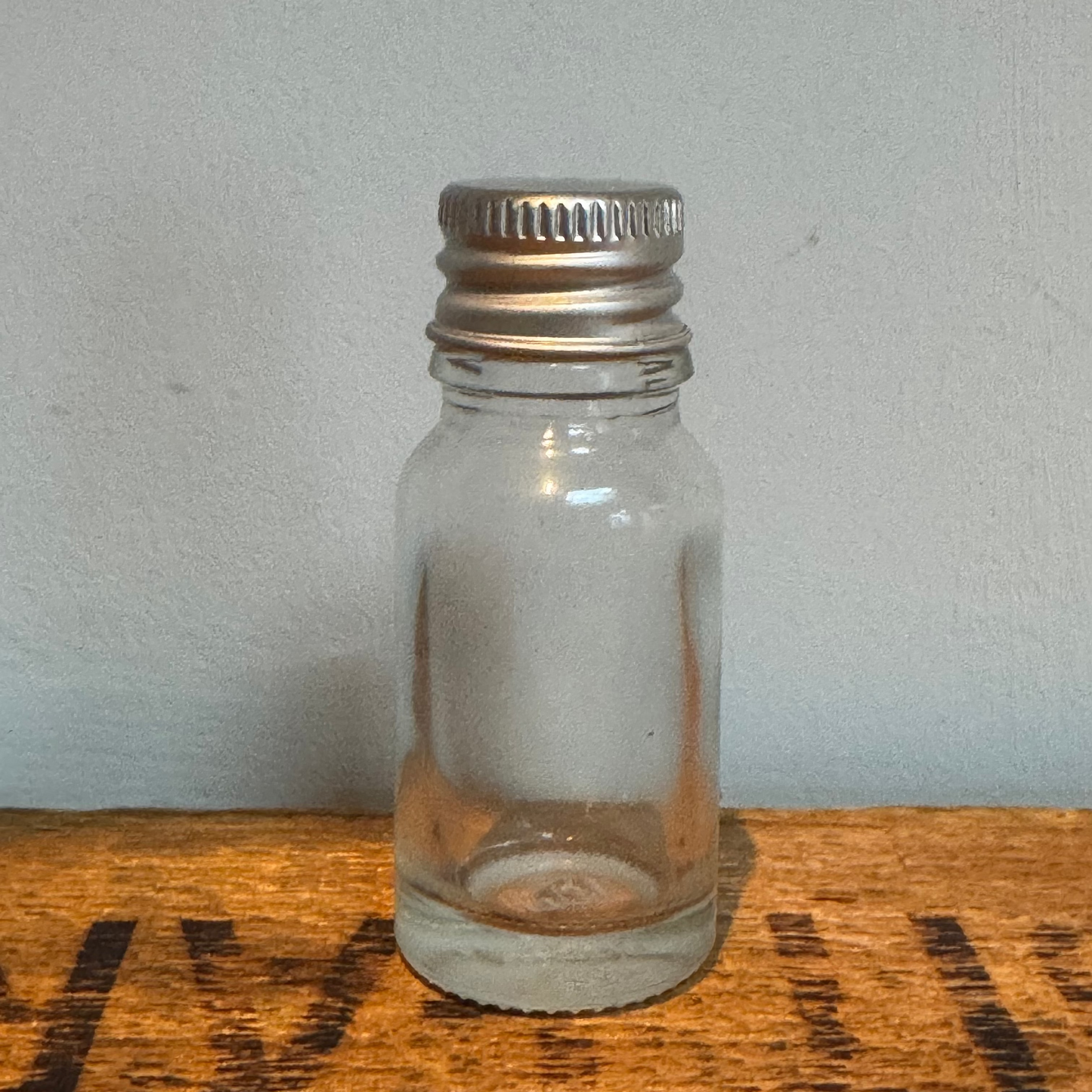 Clear Glass Bottle 10ml with aluminium screw cap *Sale*
