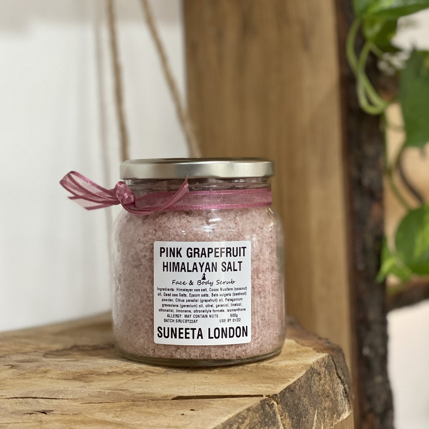pink grapefruit, Himalayan salt scrub, salt scrub, pink scrub, natural body scrub diy exfoliate suneeta grapefruit, Suneeta London, salt scrub, salt exfoliator, natural body scrub, natural salt scrub, salt body scrub, gift idea