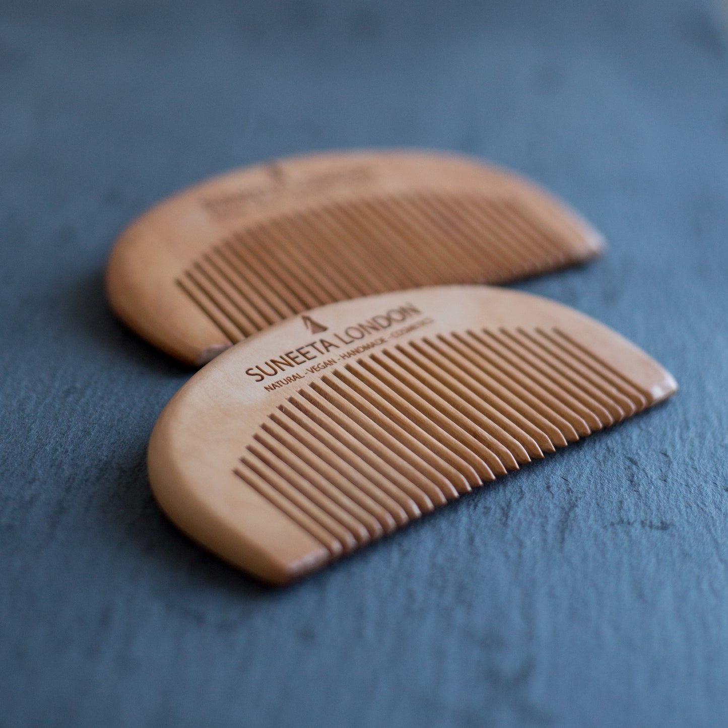 wooden comb, hair comb, sustainable comb, hair, suneeta