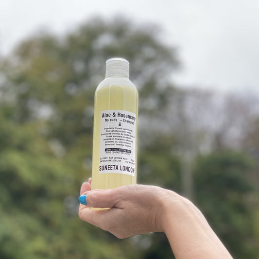 aloe shampoo, refreshing shampoo, hydrating shampoo, rosemary shampoo, natural shampoo, vegan shampoo, Castile soap, no suds shampoo, aloe vera shampoo, no sls, no parabens, organic shampoo, no poo, shampoo, suneeta shampoo, suneeta, suneeta London, suneeta cosmetics