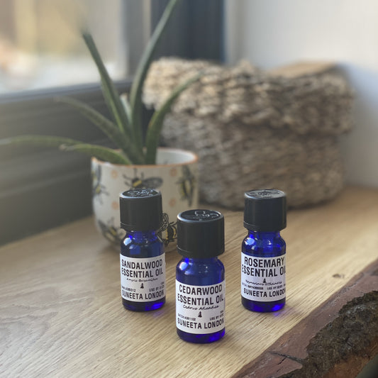 essential oil, pure oil, pure essential oil, suneeta London, suneeta cosmetics, aroma diffuser oil, room fragrance oil, make your own, woody oil, woody essential oil