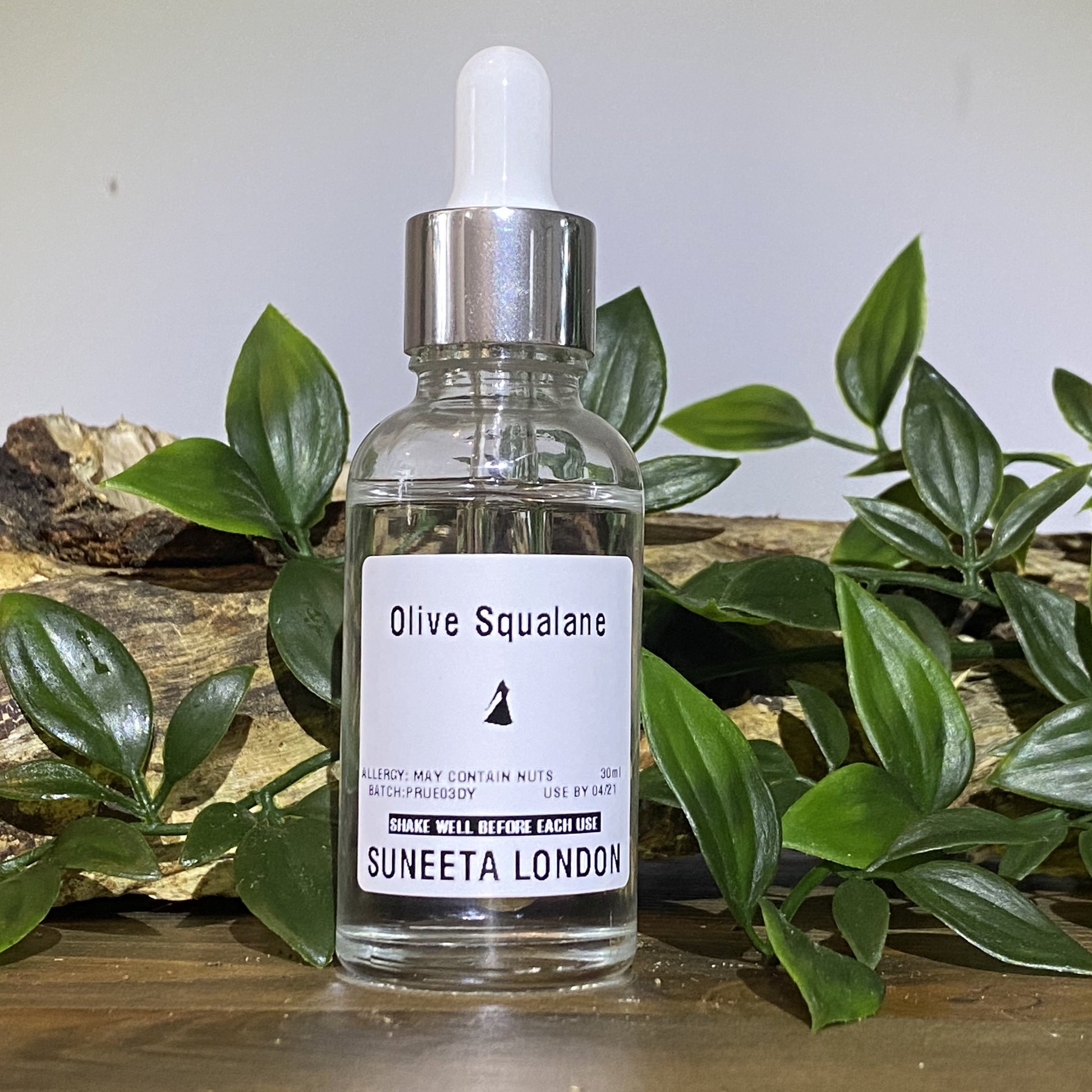 olive squalane, olive squalene, squalane, squalene, face oil, facial oil, face serum, facial serum, skin oil, face lift in a bottle, pure oil, carrier oil, super oil, suneeta oil, suneeta face oil, suneeta, suneeta London, suneeta cosmetics, make your own, oil blend