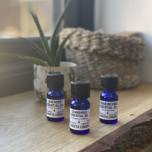 essential oil, pure oil, pure essential oil, suneeta London, suneeta cosmetics, aroma diffuser oil, room fragrance oil, make your own, relaxing oils, oil blends, relaxing essential oils