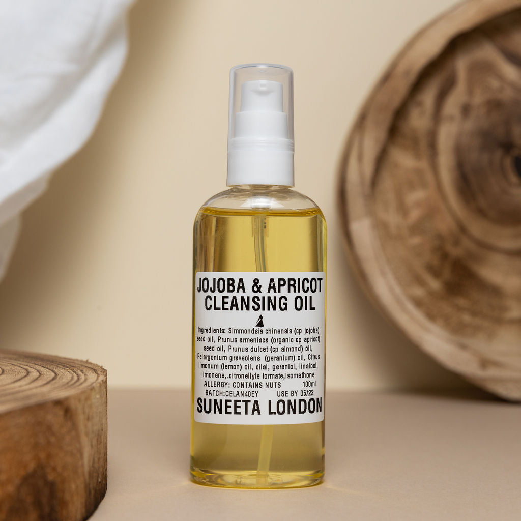 jojoba & apricot cleansing oil 100ml travel size, natural cleanser, alternative to liz earl cleanser, Suneeta London natural handmade cleanser, natural make up remover, oil based make up remover, popular natural make up remover, eco friendly facial cleanser, 