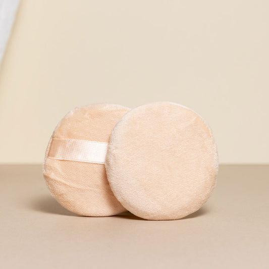 large powder puff, suneeta London, use this powder puff to apply powder to the skin for example suneeta London's natural deodorant